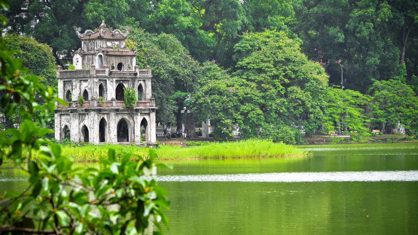 Hoan Kiem lake