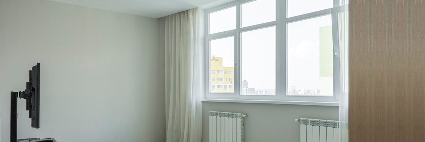 Double-Hung vs. Single-Hung Windows Double-Hung vs. Single-Hung Windows