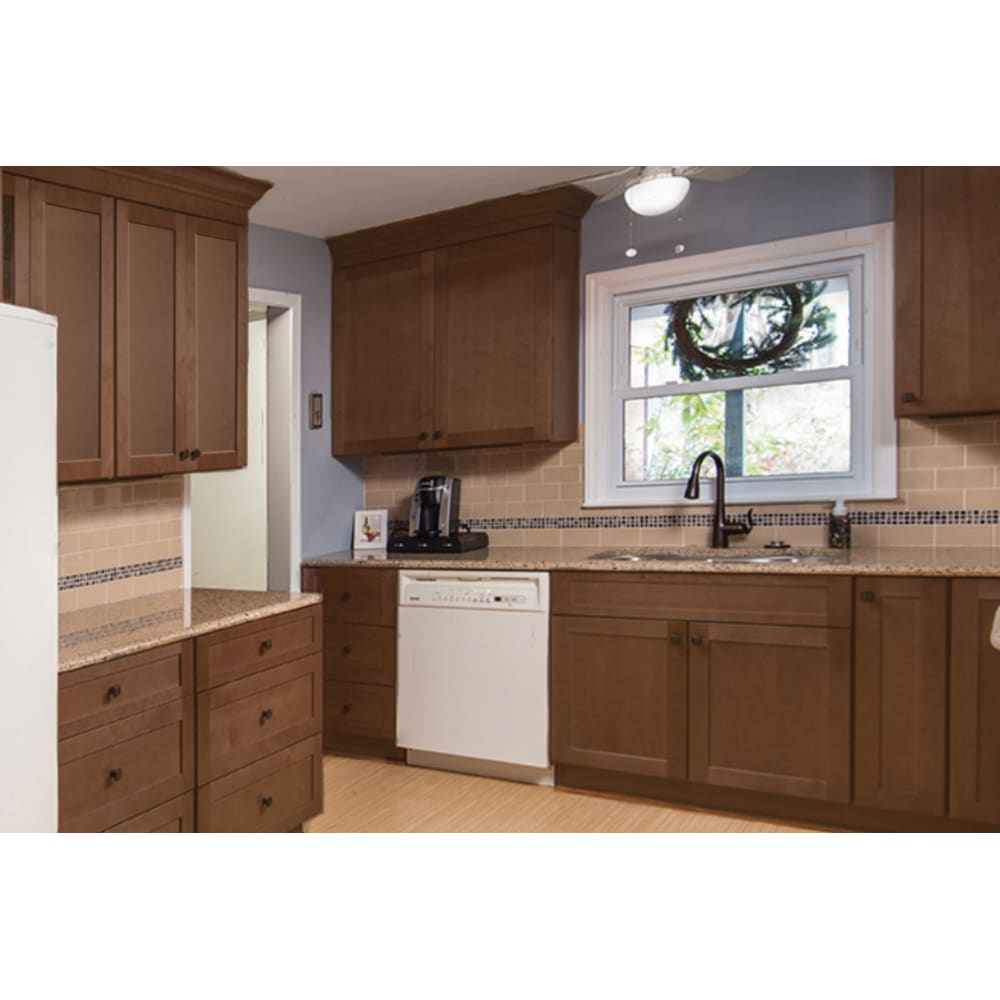 NEKC Putnam Walnut Shaker Kitchen Room Scene NEKC Putnam Walnut Shaker Kitchen Room Scene