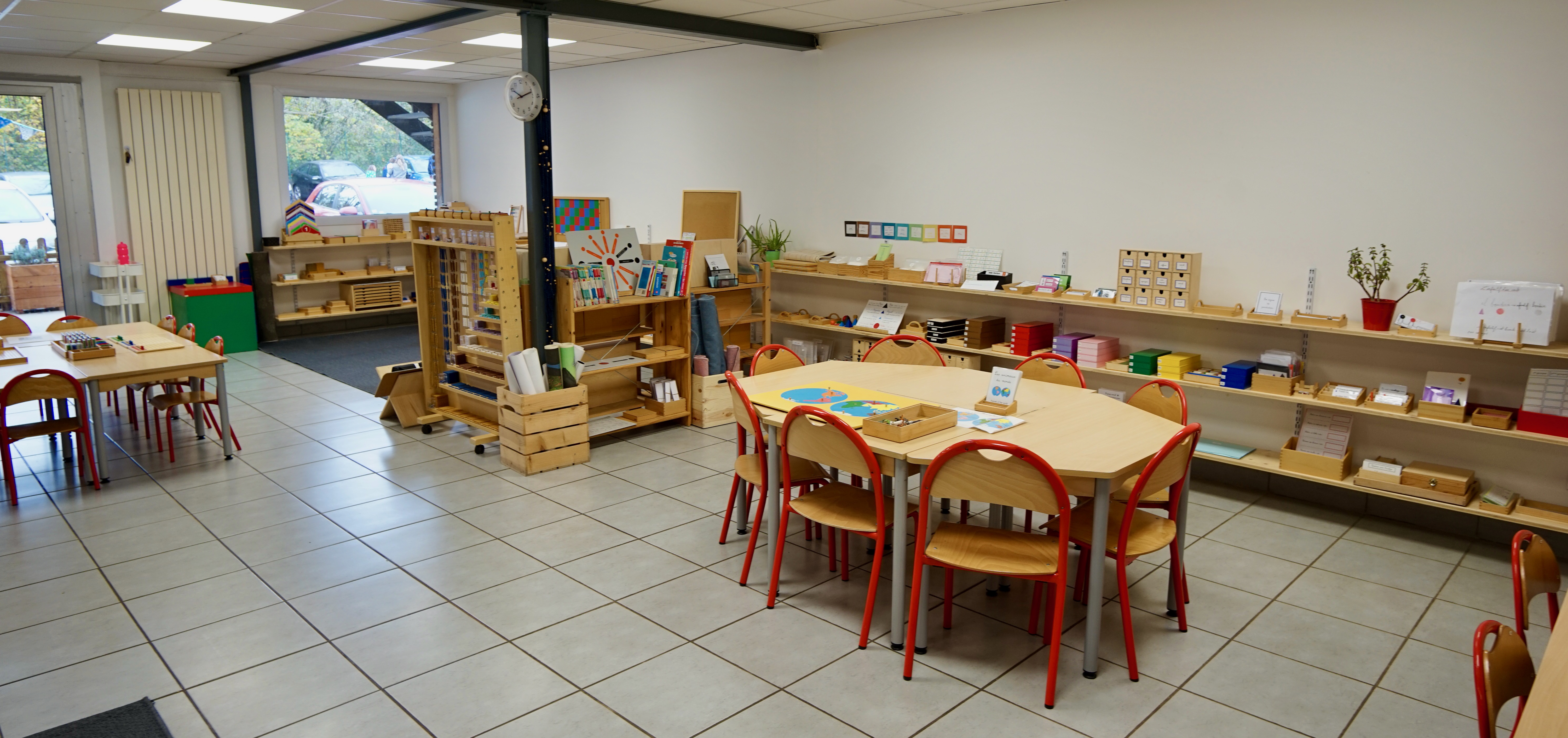école Montessori classe 6-12 ans Thonon-les-Bains Haute-Savoie