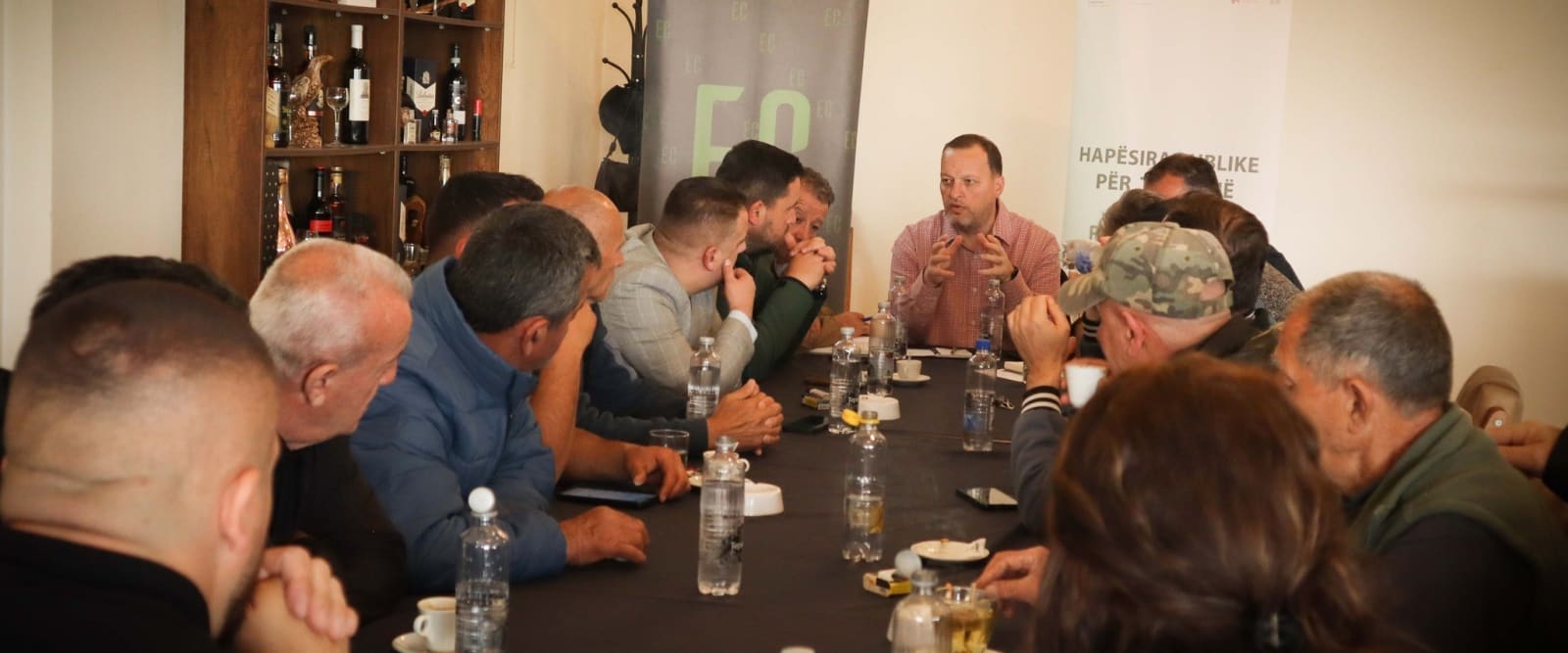 Mbahet takimi me banor&euml;t e lagjes &ldquo;Jeta e Re&rdquo;, diskutohen sfidat urbane dhe mjedisore