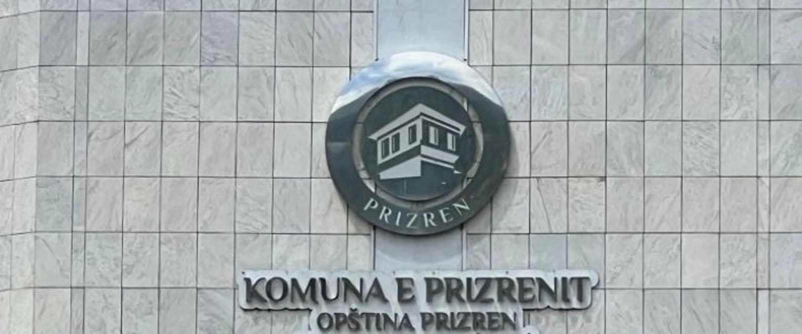 Chaotic advertising endangers the integrity and visual promotion of the Historic Center of Prizren
