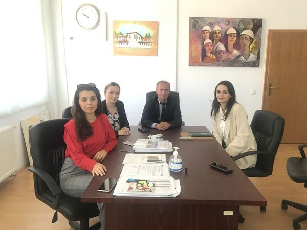 EC Ma Ndryshe has held meetings with the Directorates of Education in the municipalities of Rahovec, Malisheva and Mamusha