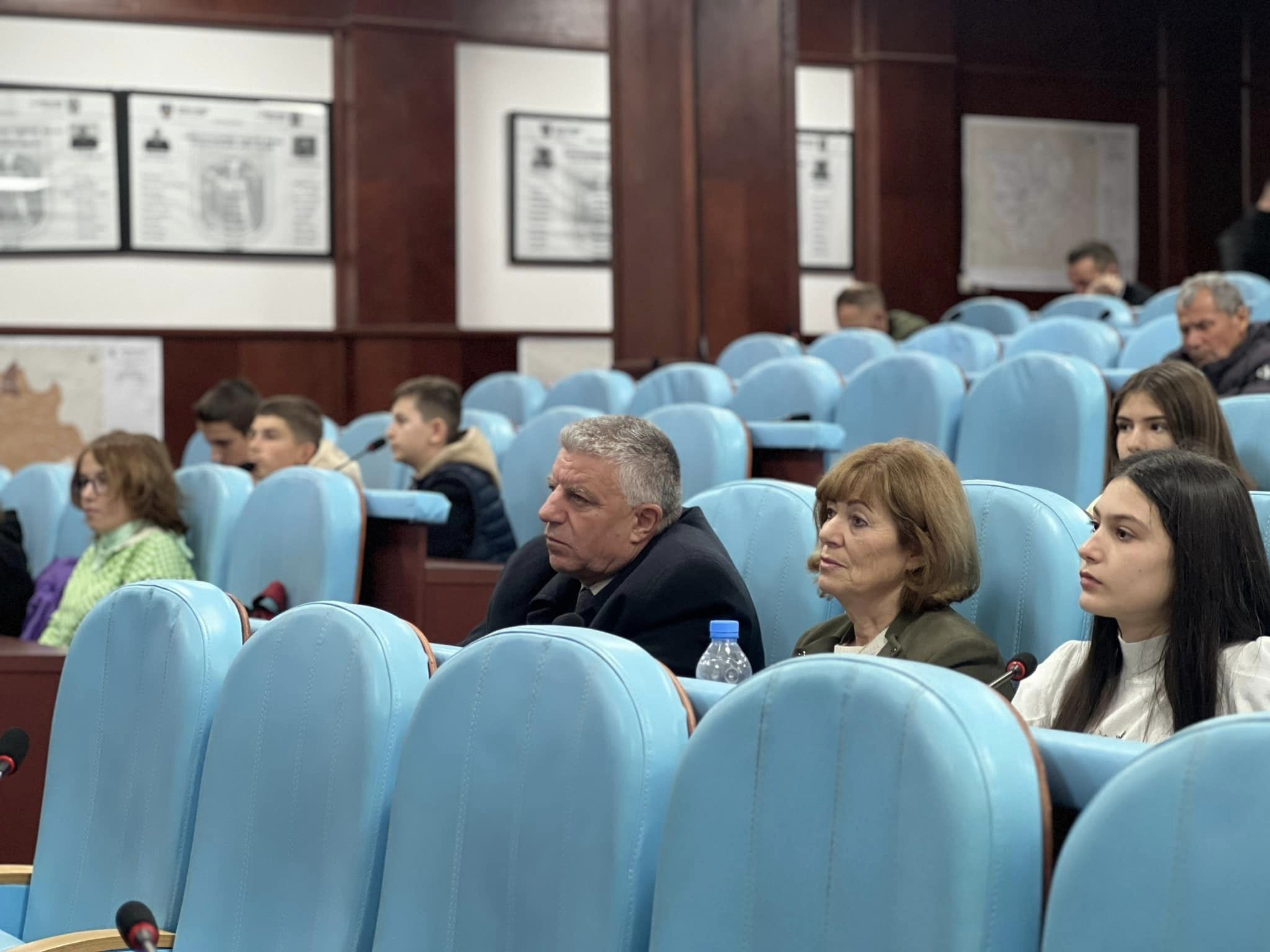 Vazhdon seria e debateve “Green Talk” me të rinjtë në Klinë