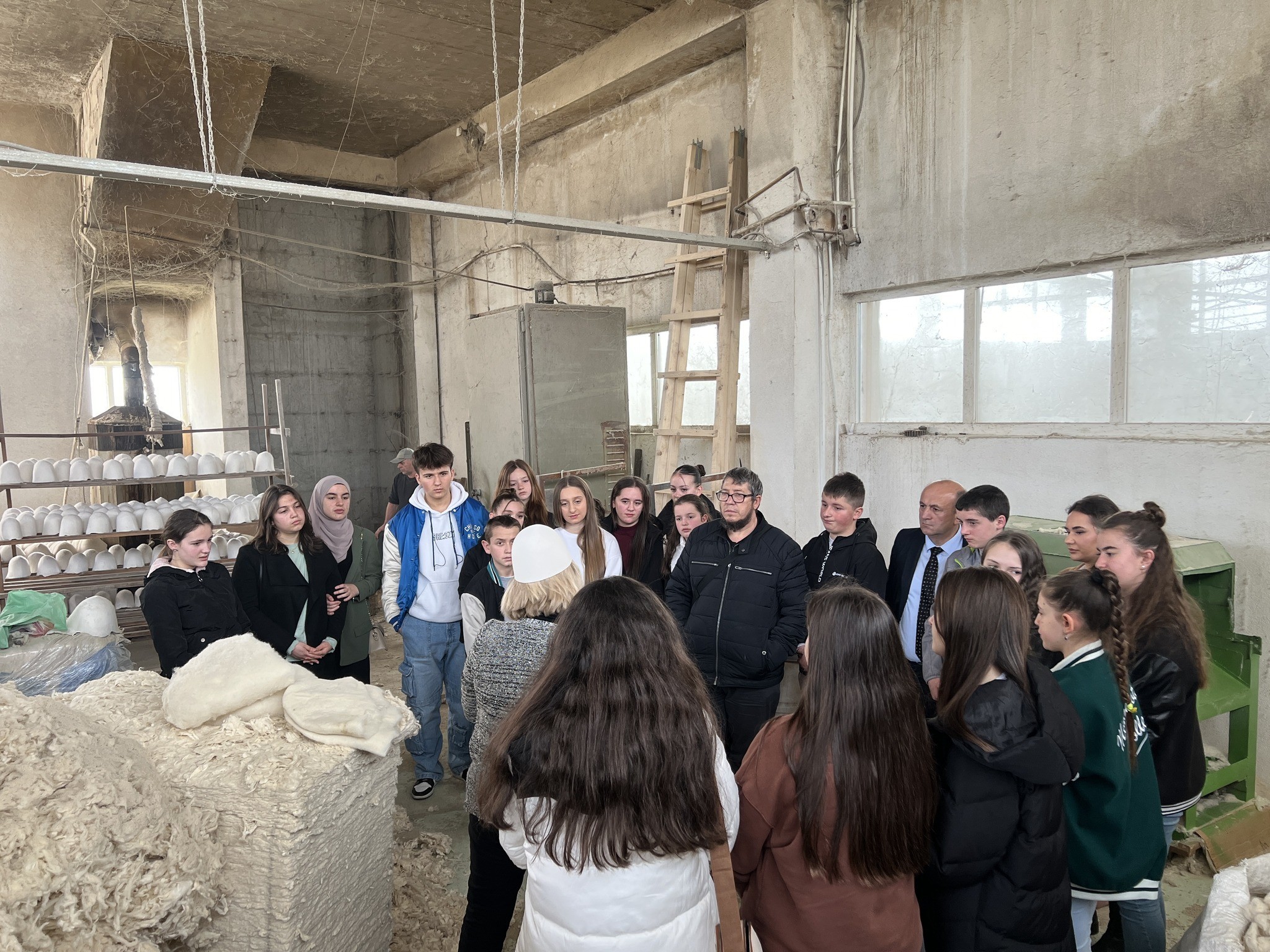 Nxënësit e Komunës së Prizrenit njoftohen me zejet e vjetra dhe trashëgiminë arkeologjike