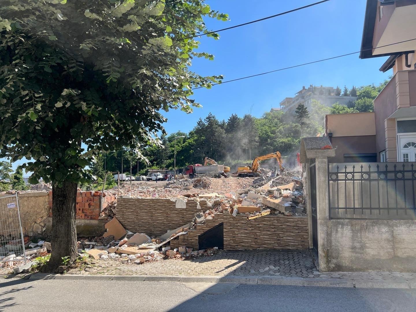 Rrënimi i monumentit të mbrojtur në Prizren të hetohet penalisht