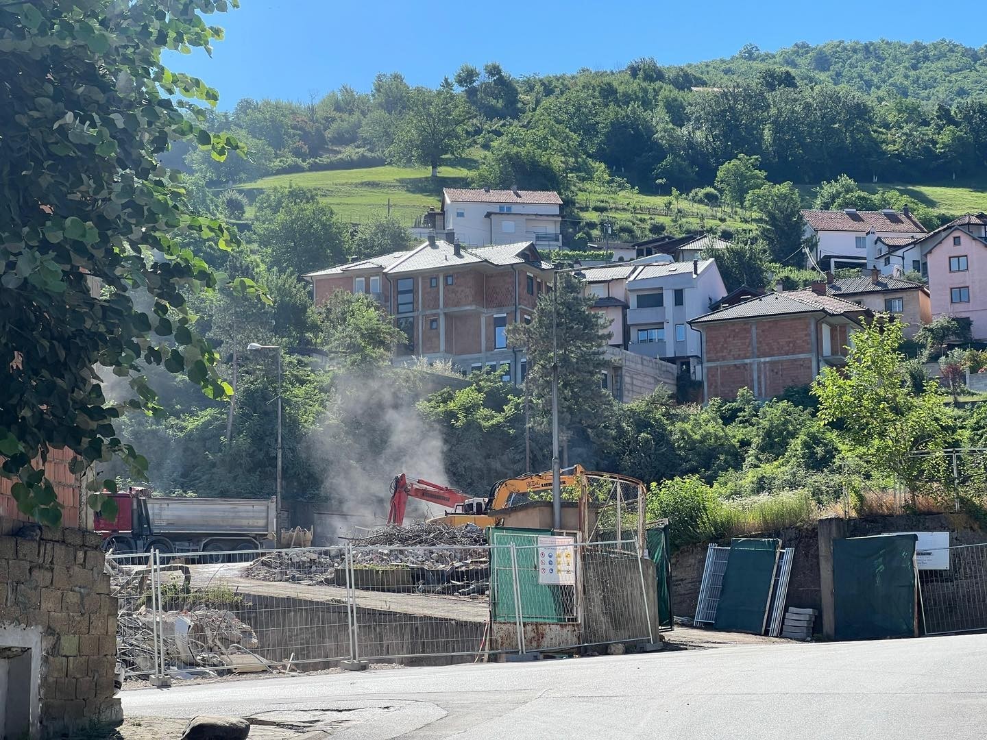 Rrënimi i monumentit të mbrojtur në Prizren të hetohet penalisht