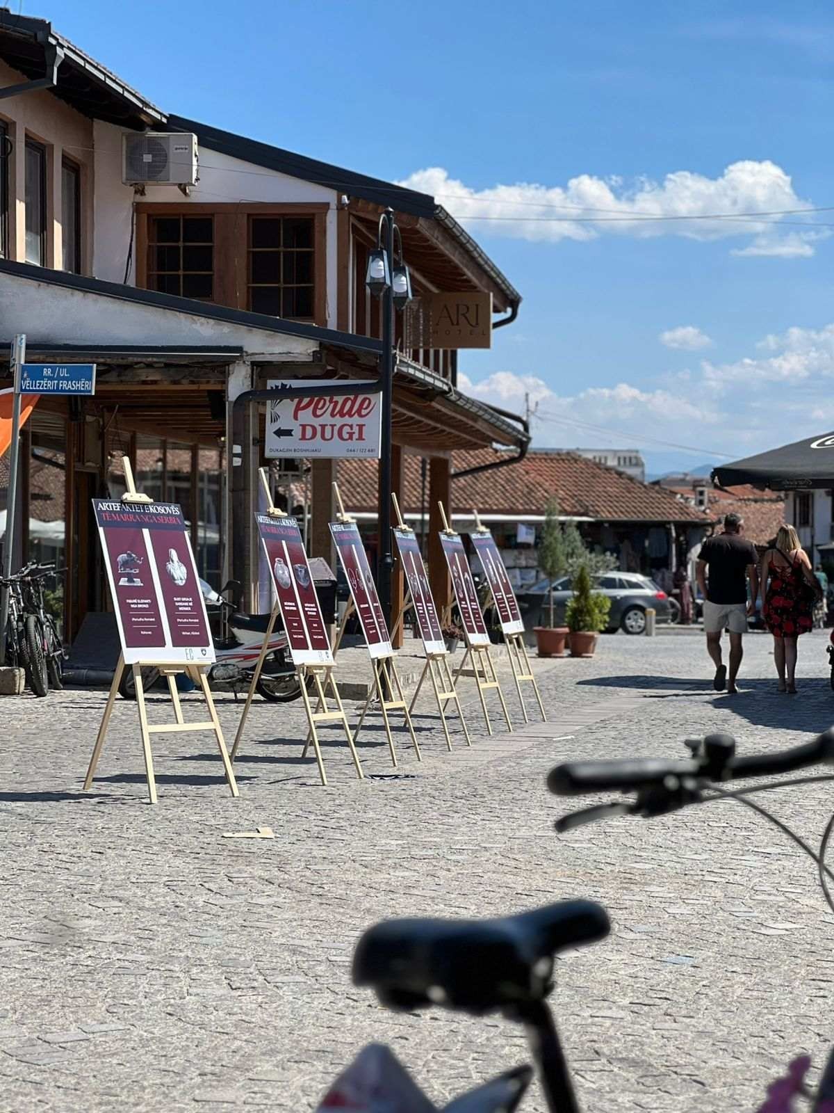 EKSPOZITA “ARTEFAKTET E KOSOVËS TË MARRA NGA SERBIA” HAPET NË GJAKOVË