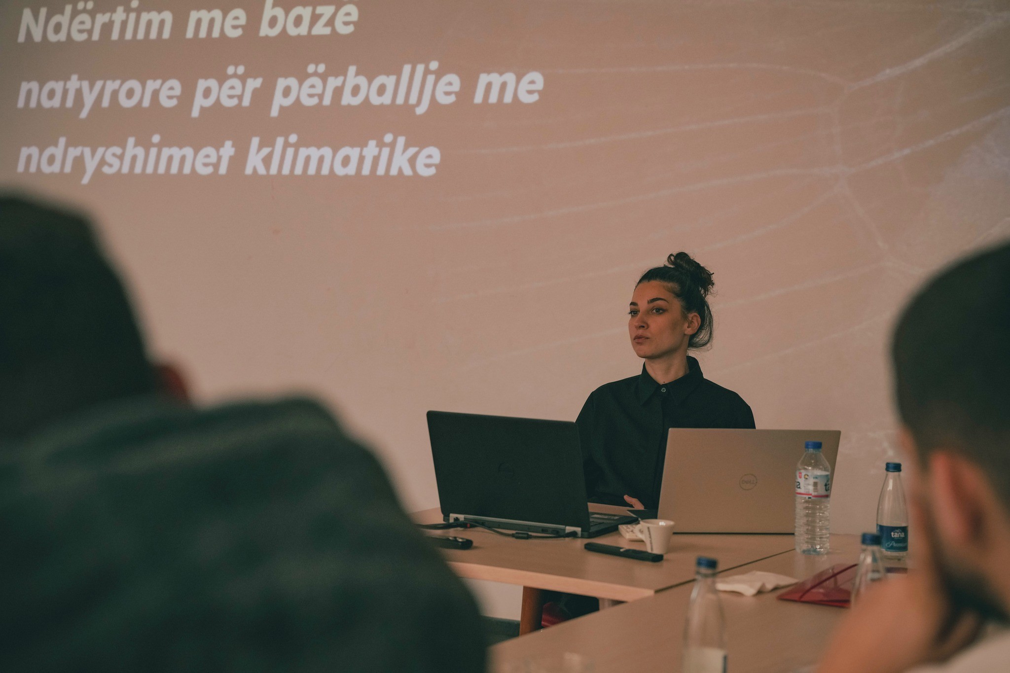 Mbahet trajnimi “Prizreni i qëndrueshëm: Zhvillimi qarkor, zgjidhjet e bazuara në natyrë dhe planifikimi pjesëmarrës”