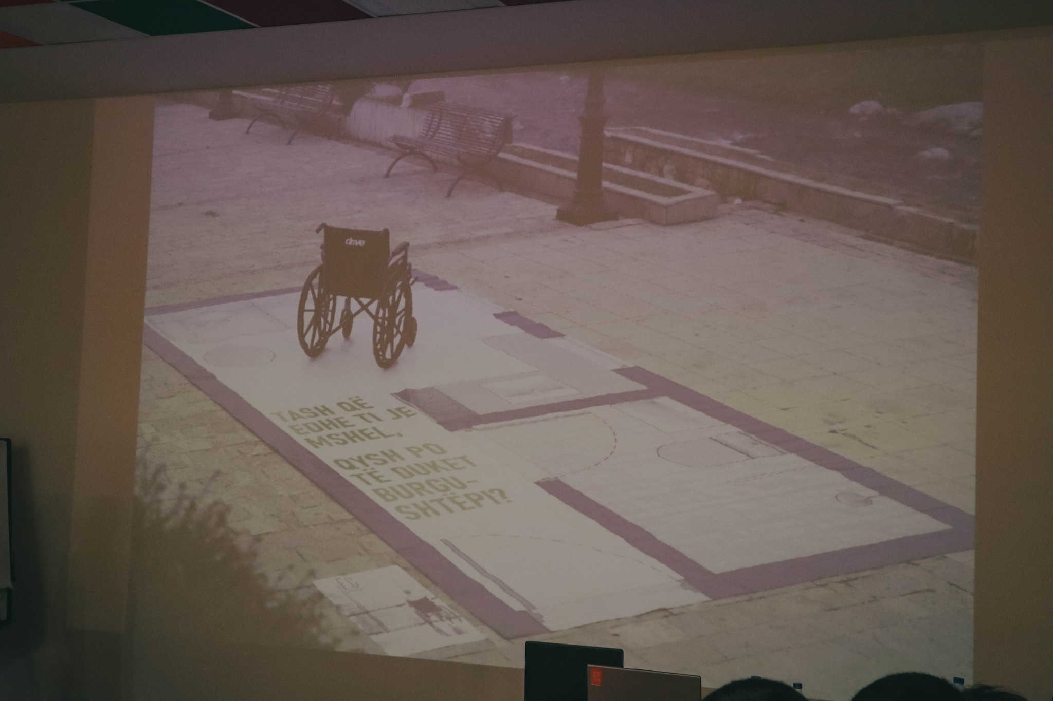 Mbahet trajnimi “Prizreni i qëndrueshëm: Zhvillimi qarkor, zgjidhjet e bazuara në natyrë dhe planifikimi pjesëmarrës”