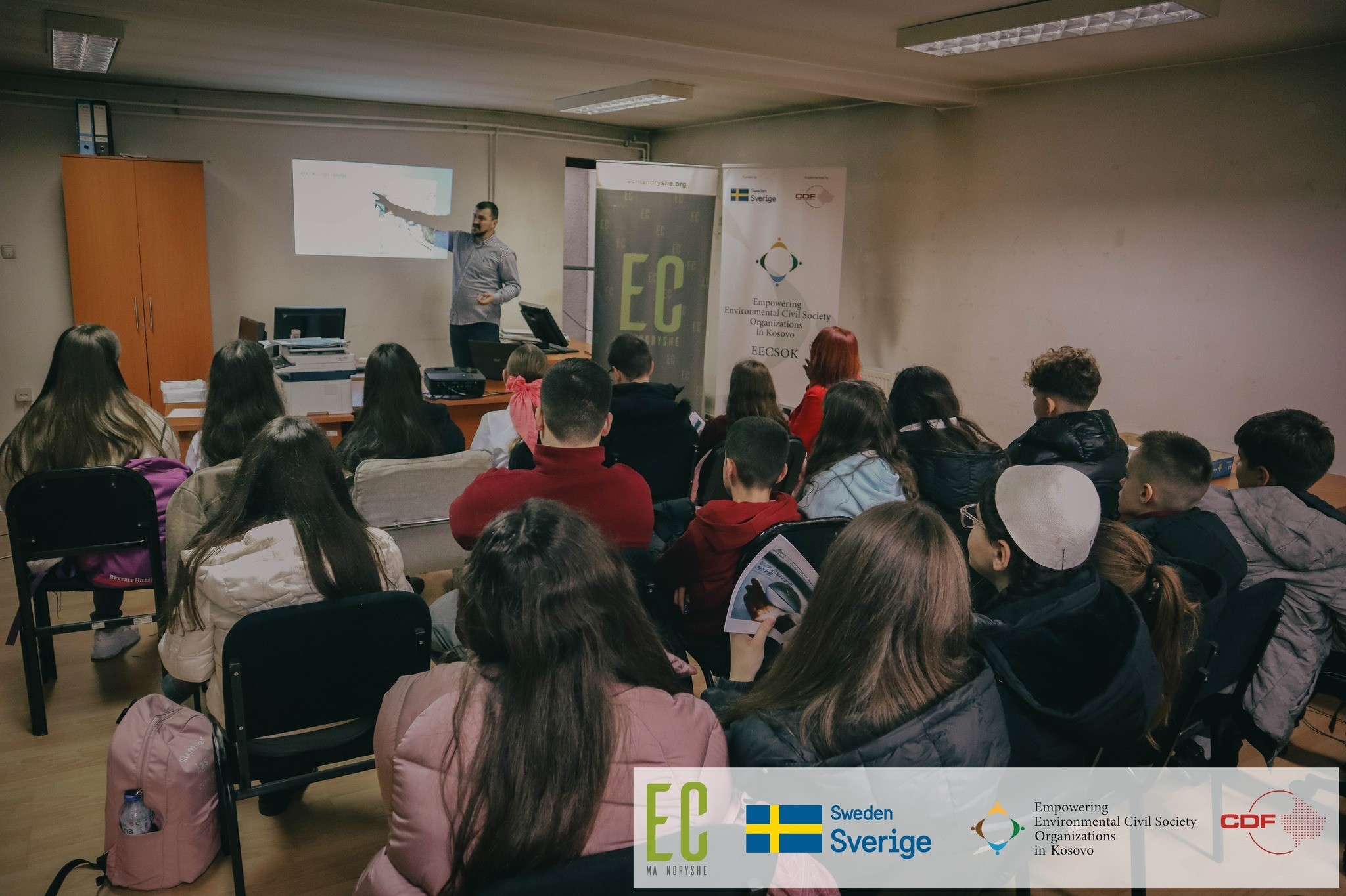 Sesion ndërveprues me nxënësit e Prizrenit mbi ruajtjen e ujit dhe biodiversitetin