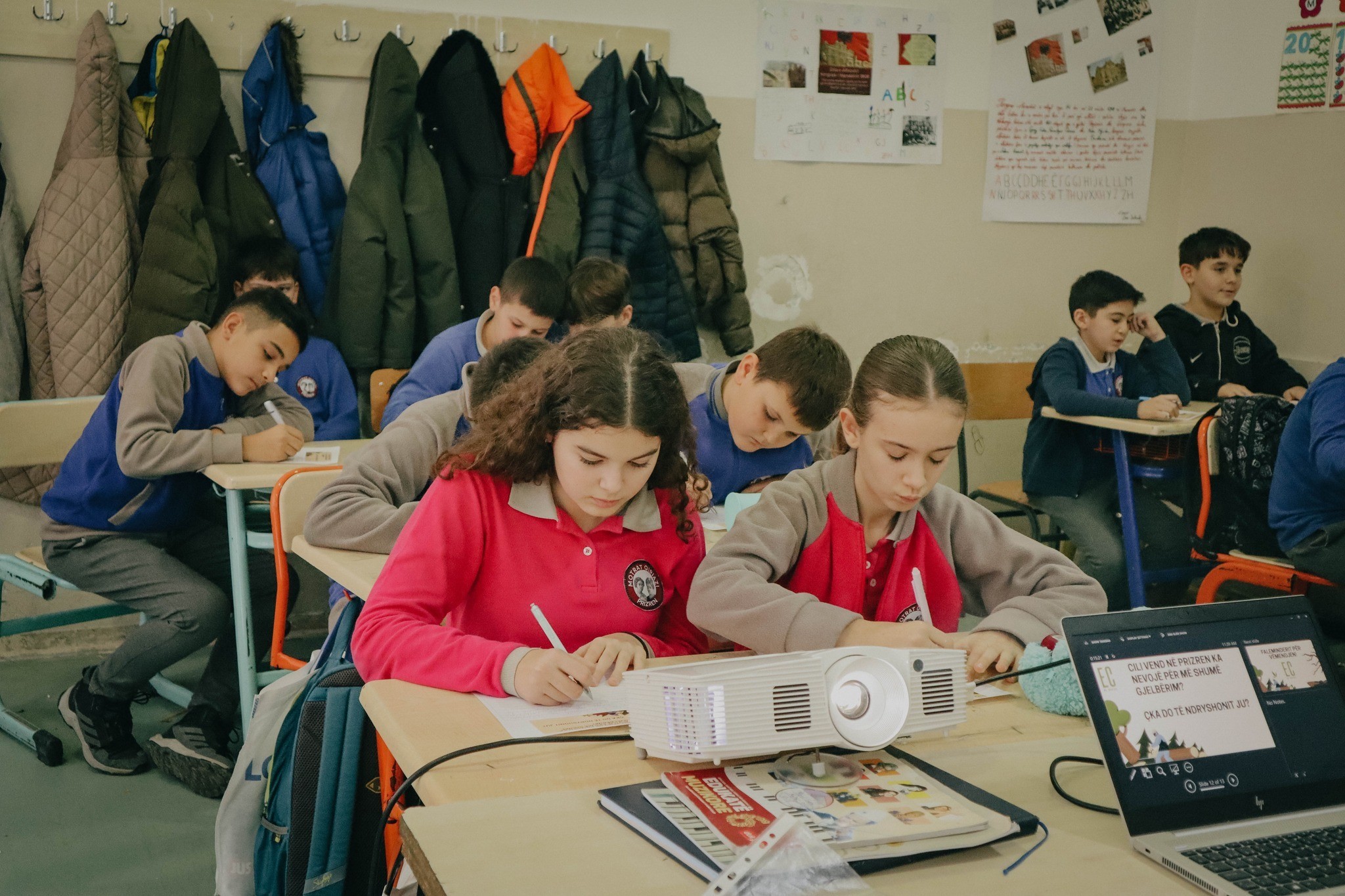 Nx&euml;n&euml;sit e shkoll&euml;s &ldquo;Motrat Qiriazi&rdquo; m&euml;sojn&euml; p&euml;r klim&euml;n dhe zhvillimin e q&euml;ndruesh&euml;m urban