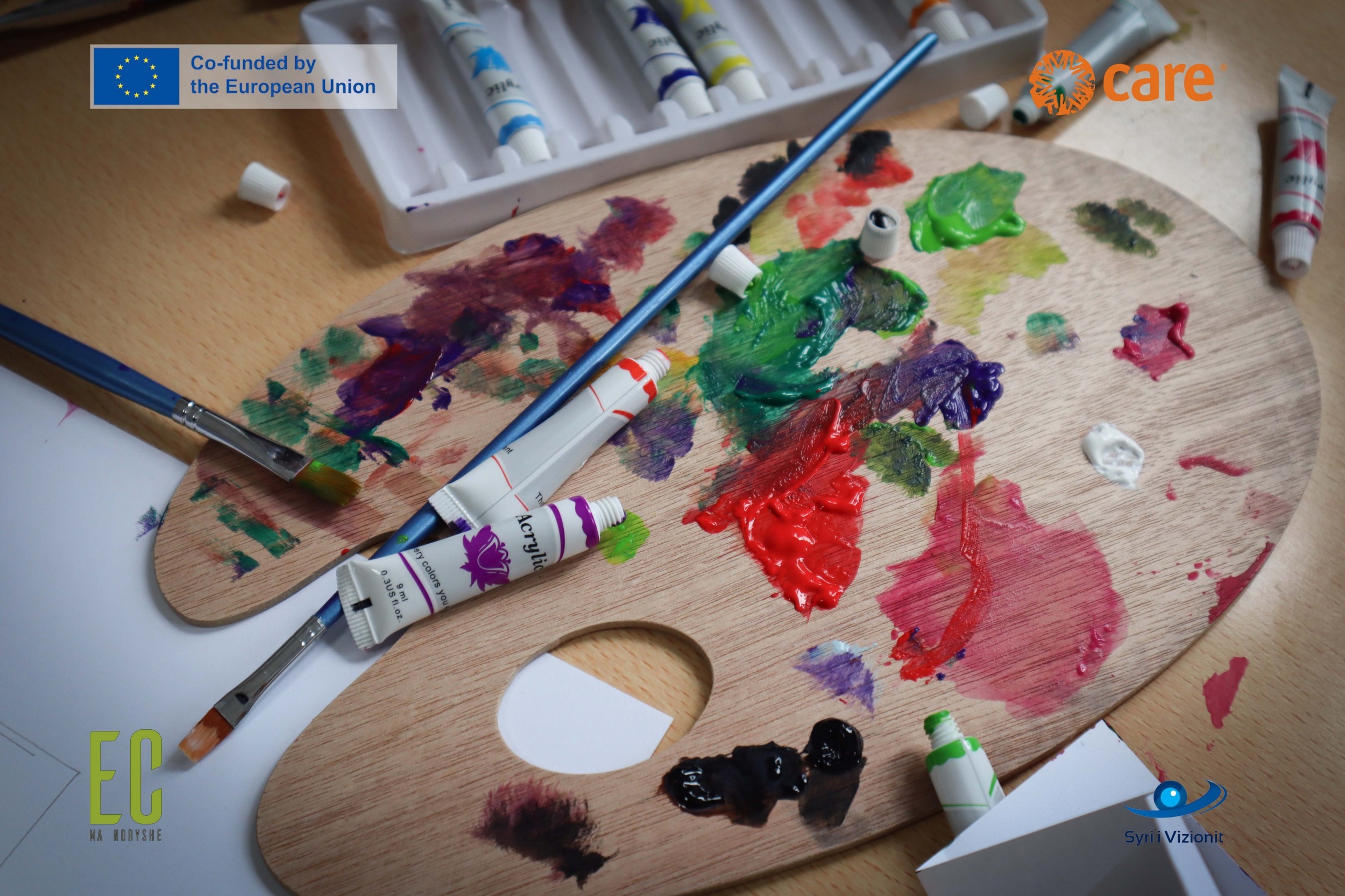 Nx&euml;n&euml;sit e Gjimnazit &ldquo;Remzi Ademaj&rdquo; n&euml; Prizren transformojn&euml; hap&euml;sir&euml;n shkollore me iniciativ&euml;n e gjelb&euml;r