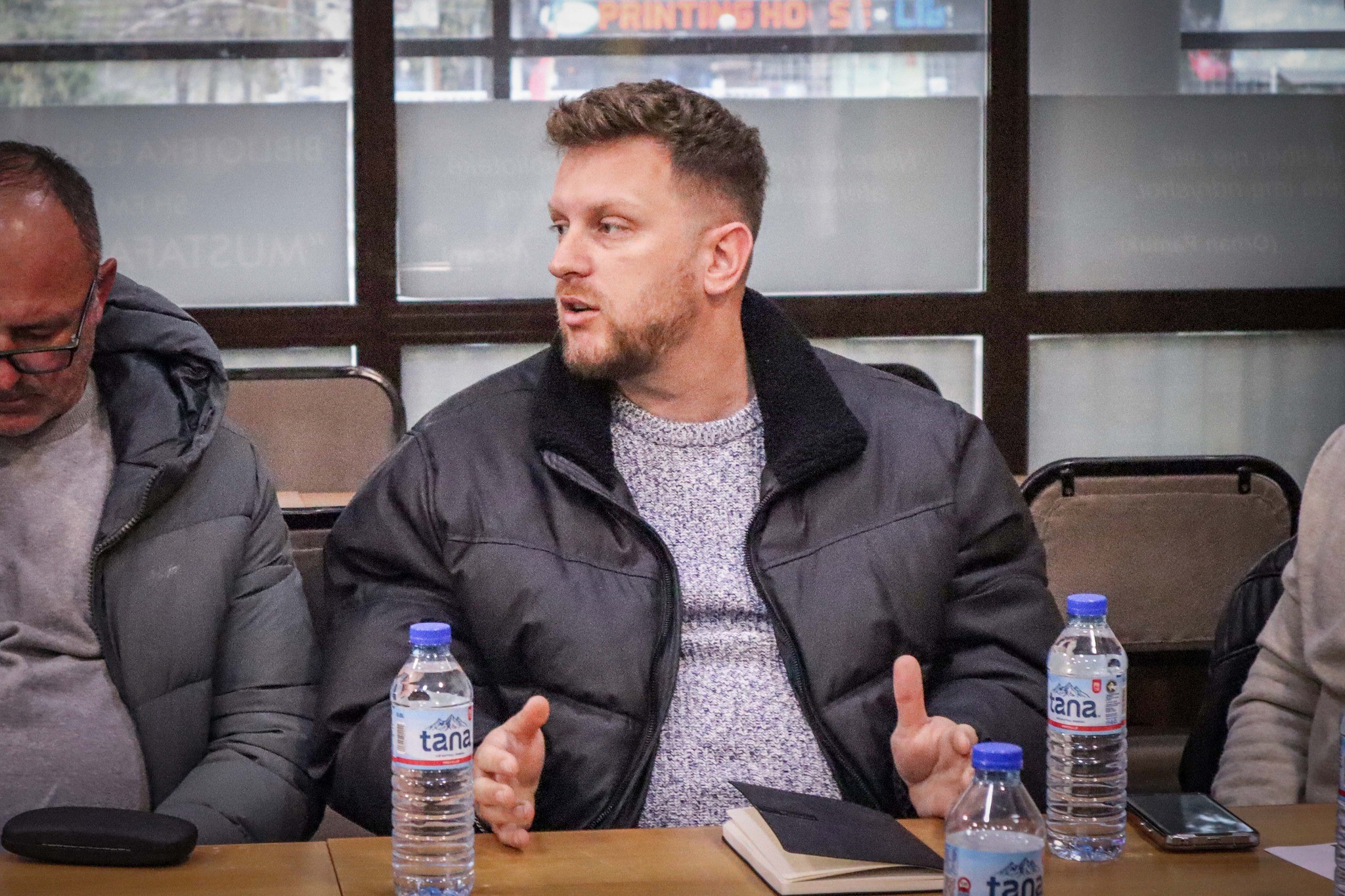 Mbahet takimi me banor&euml;t e lagjes &ldquo;V&euml;llez&euml;rit Stavileci&rdquo; n&euml; Prizren, diskutohen sfidat urbane