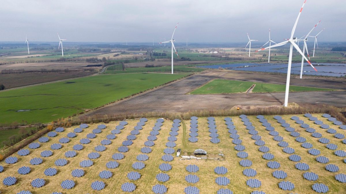 Scientists turn industrial waste into batteries