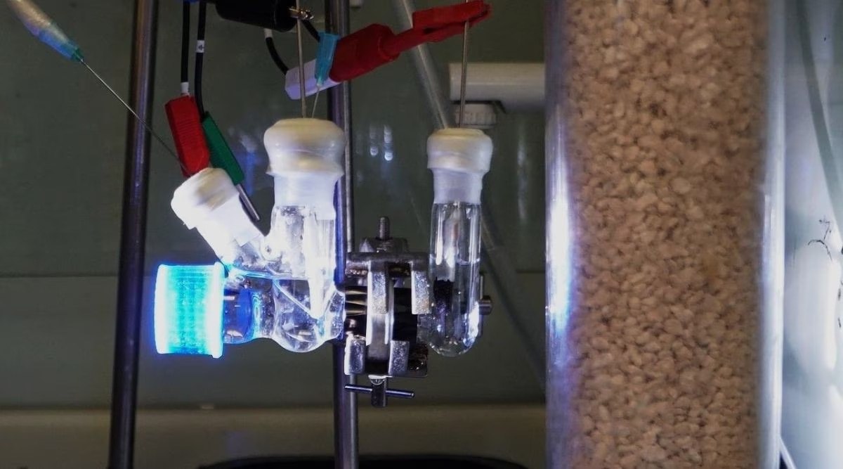 Solar reactor converts CO2 into fuel