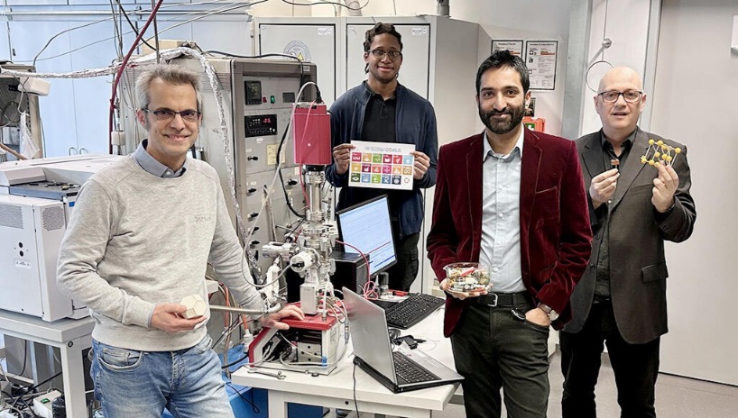 Turning CO2 into fuel with battery waste