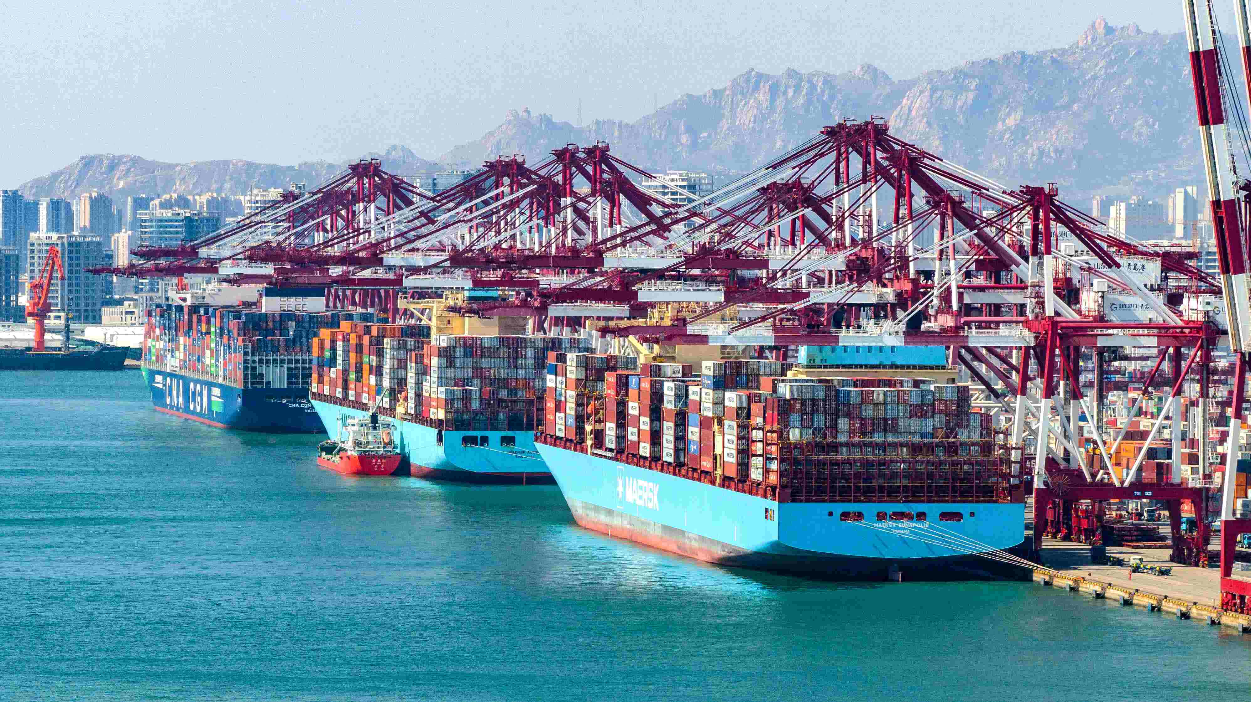 UN approves global emissions fee for shipping