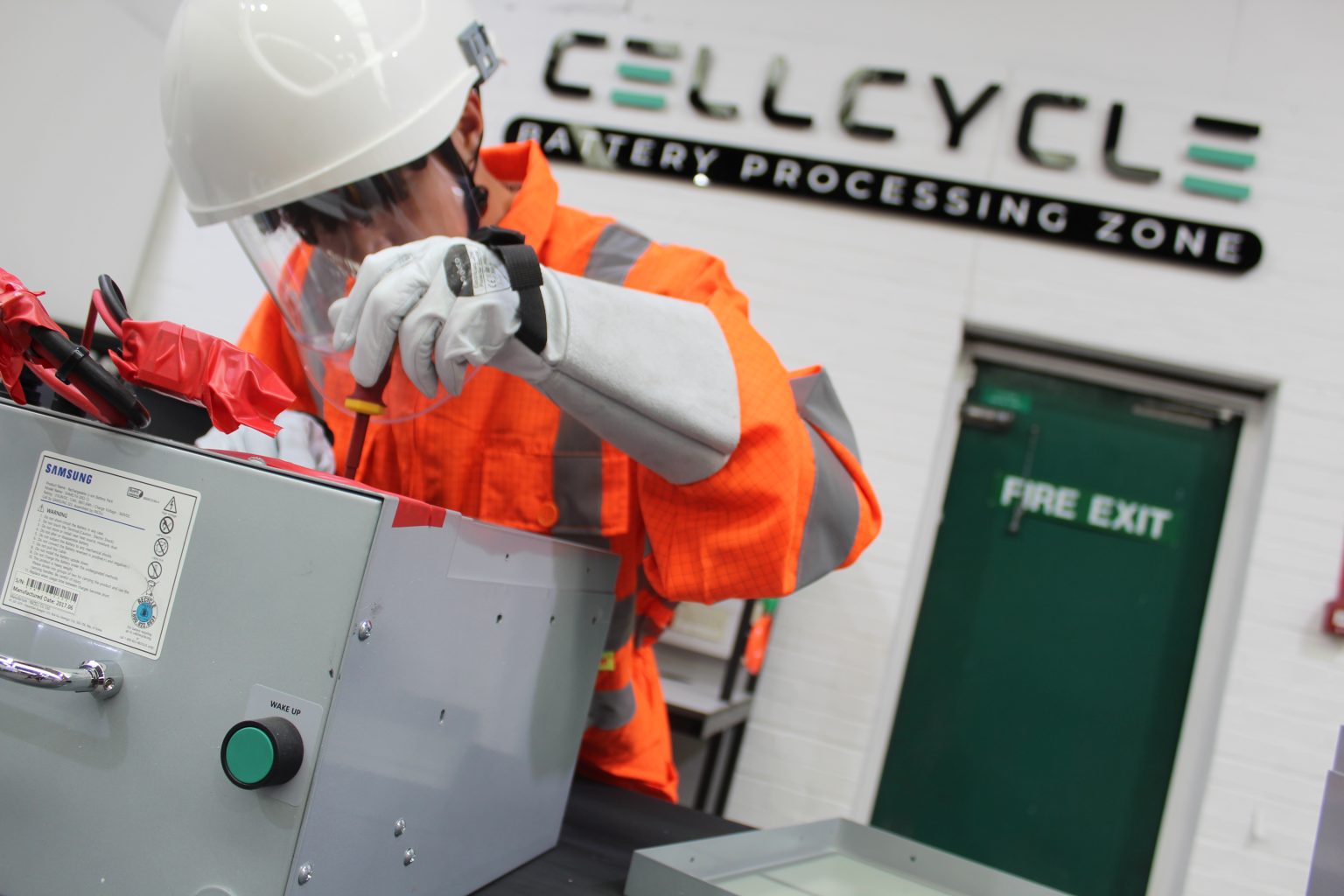 Recycling lithium batteries with bacteria