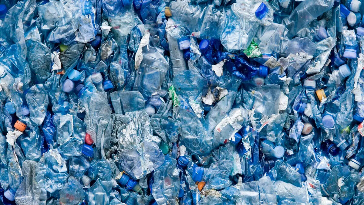 Transforming plastic waste into clean hydrogen