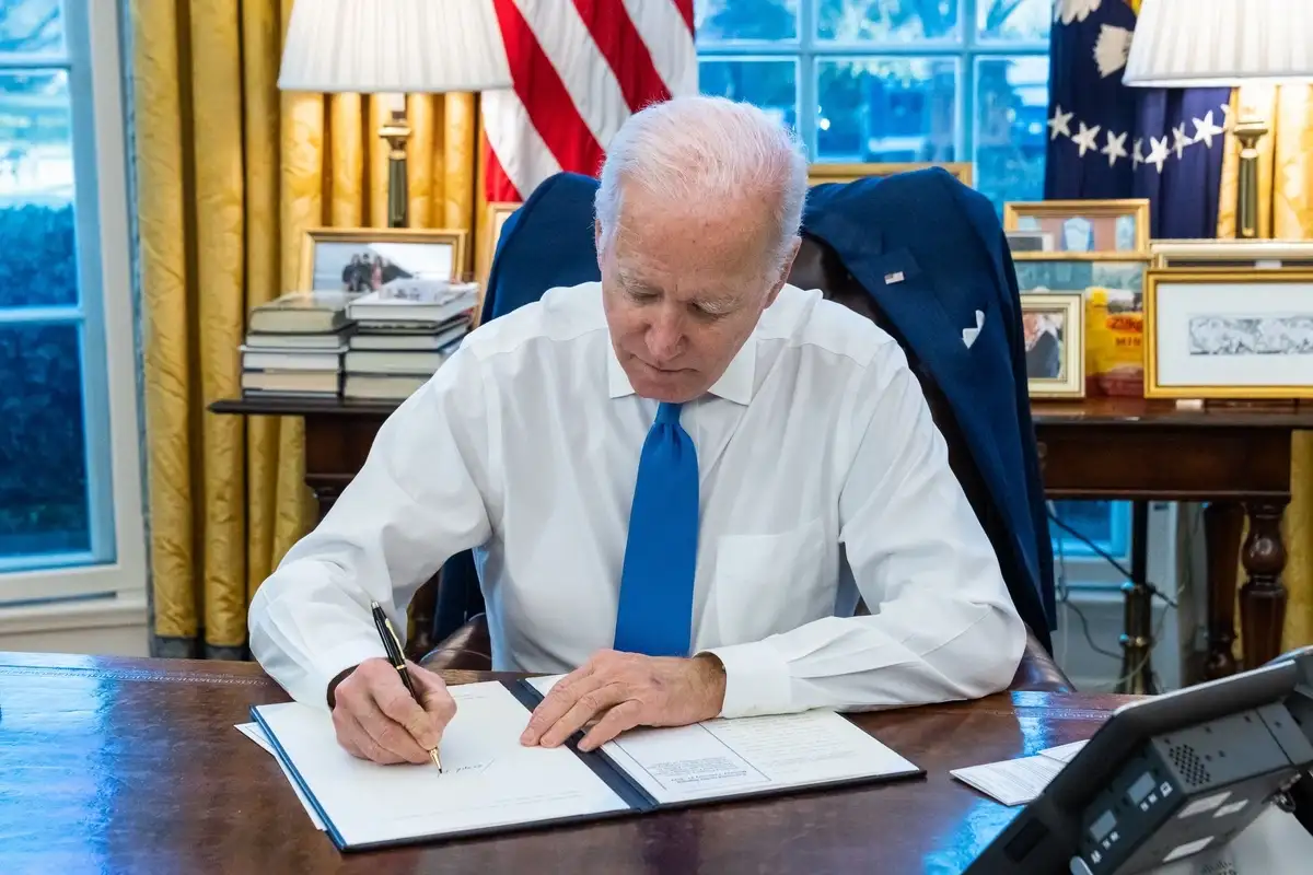 Biden Signs Sweeping Climate Bill