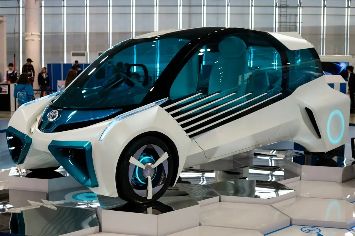 Converting plastic waste into clean hydrogen fuel