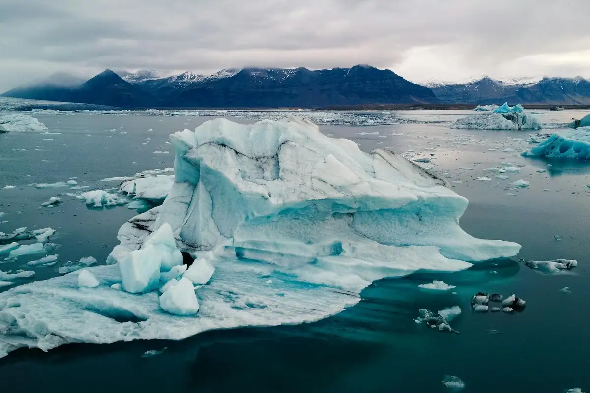 Greenland’s glaciers rapidly melting since 2000s