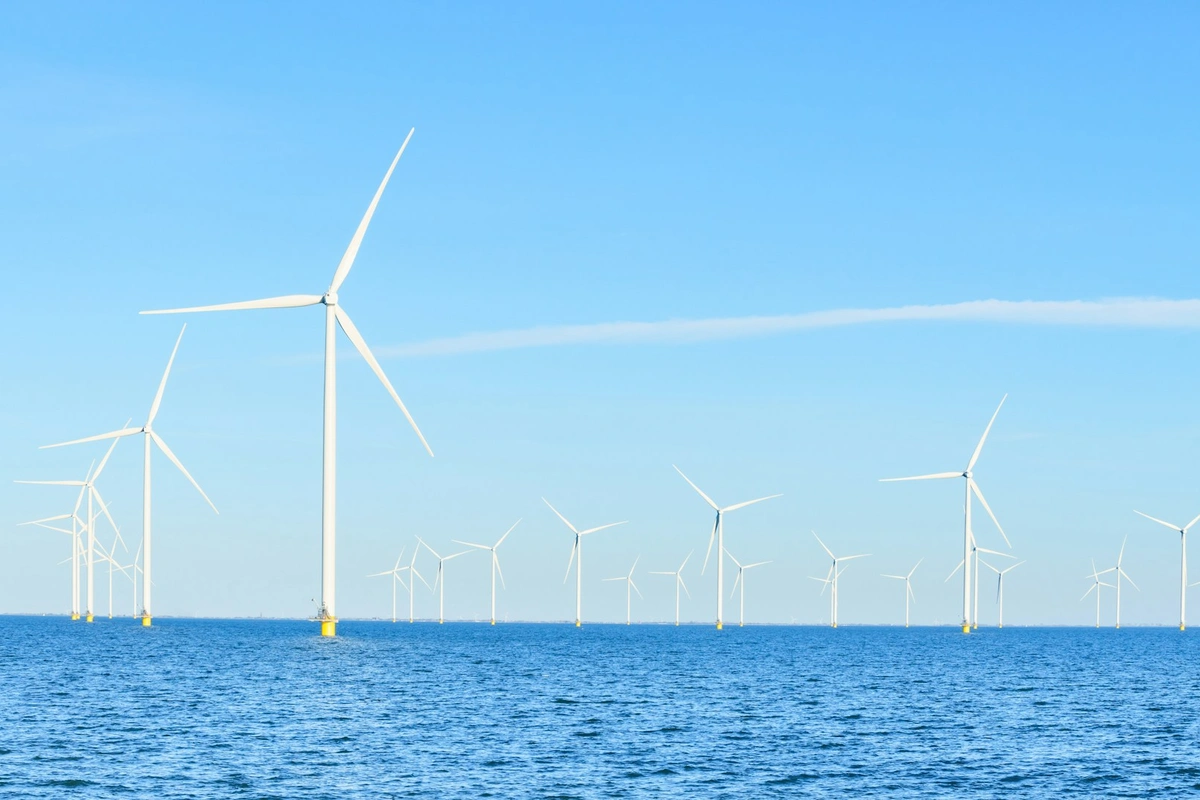 Italy builds first offshore wind farm