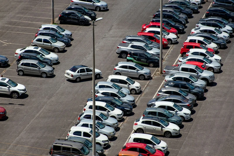 EU eases 2035 car emissions rules, ICE survives