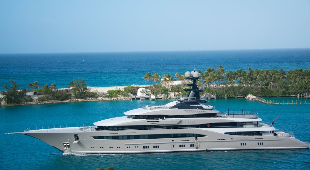 Building sustainable yachts: eco friendly materials, energy systems, and design choices