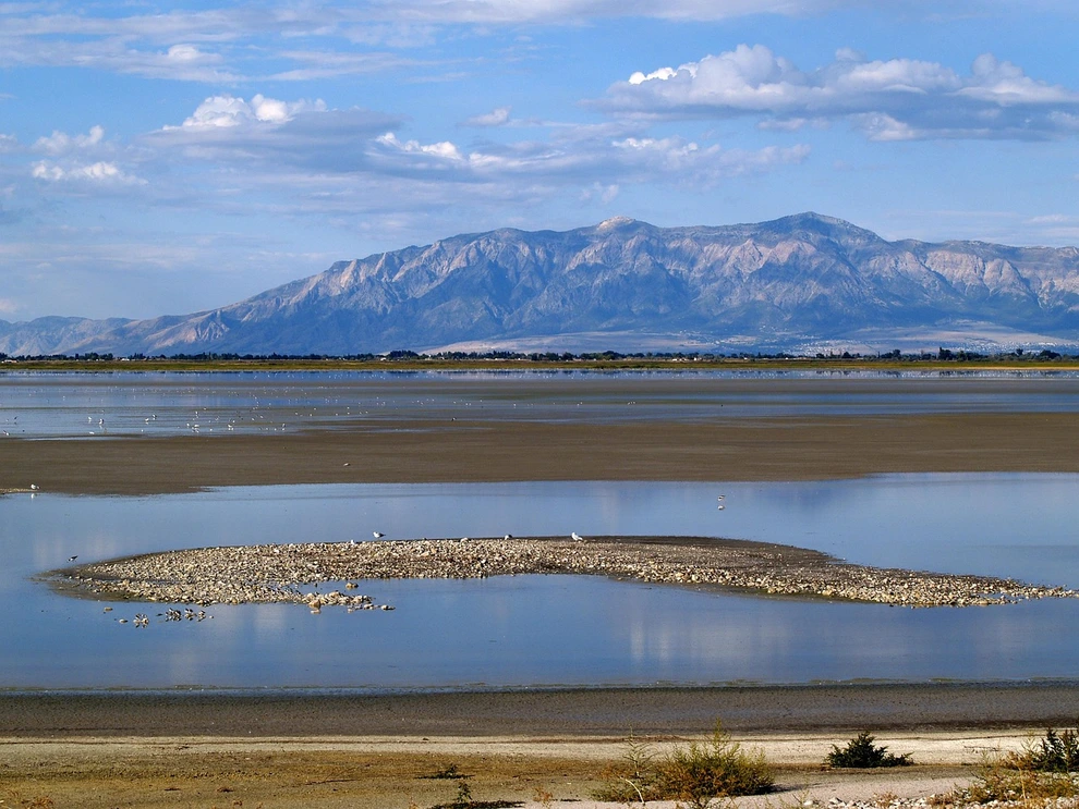 Freshwater found beneath Great Salt Lake 