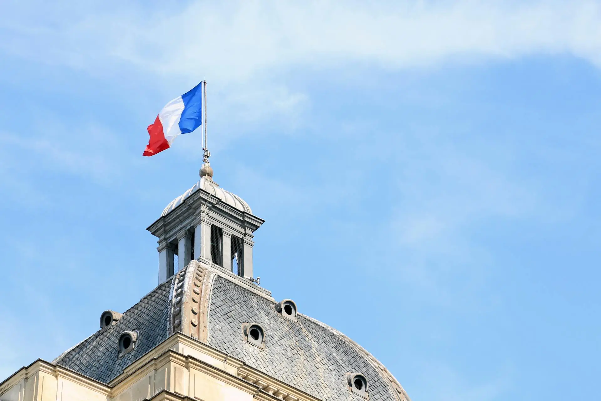 France speeds up shift to clean electricity