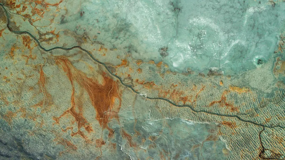 China releases first seabed chemical map