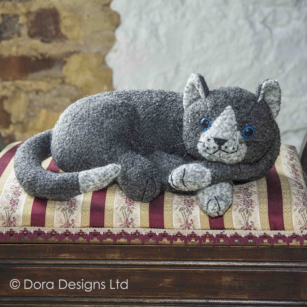 Cocoa Cat Doorstop by Dora Designs