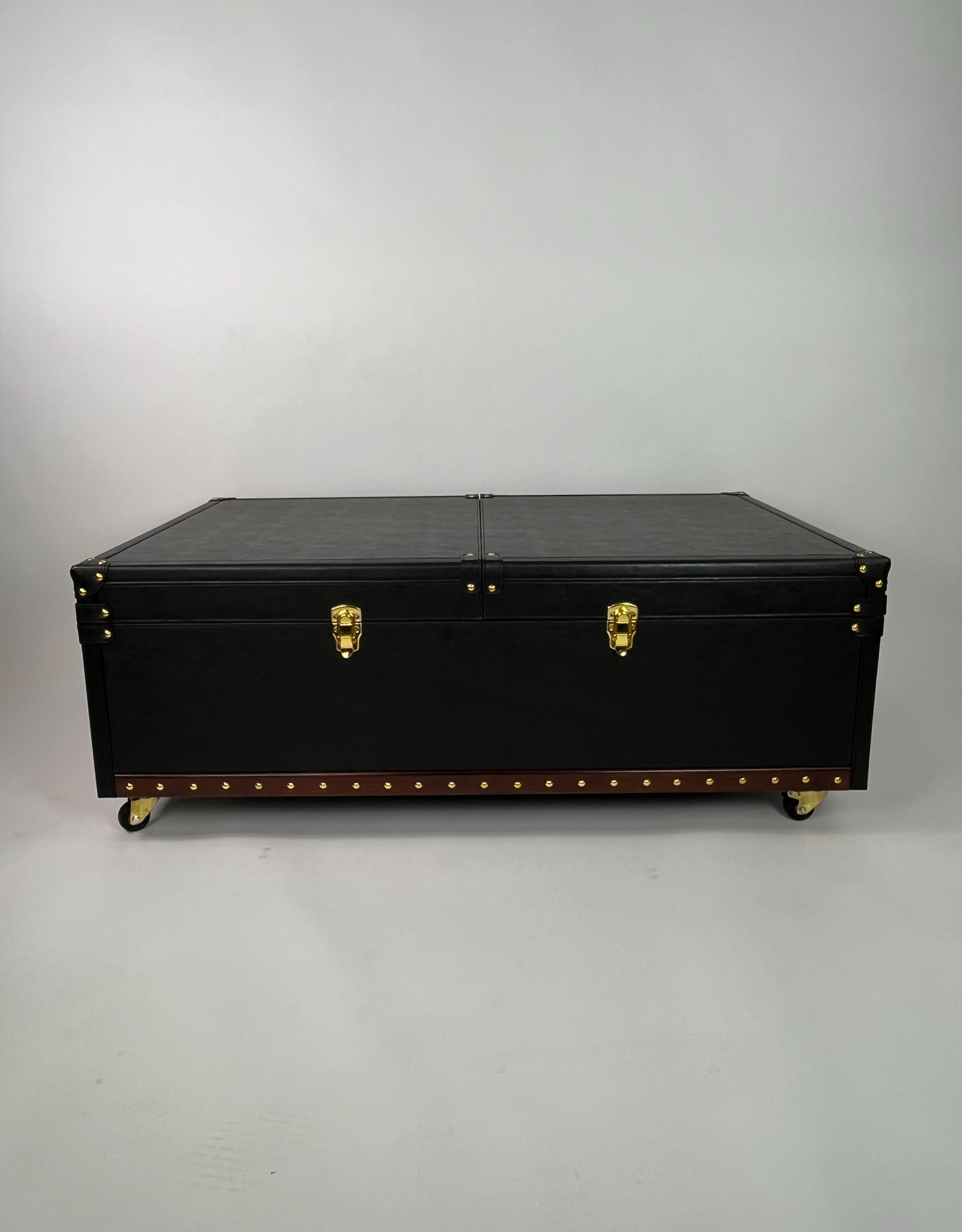 Soho Steamer Leather Coffee Table / Bar