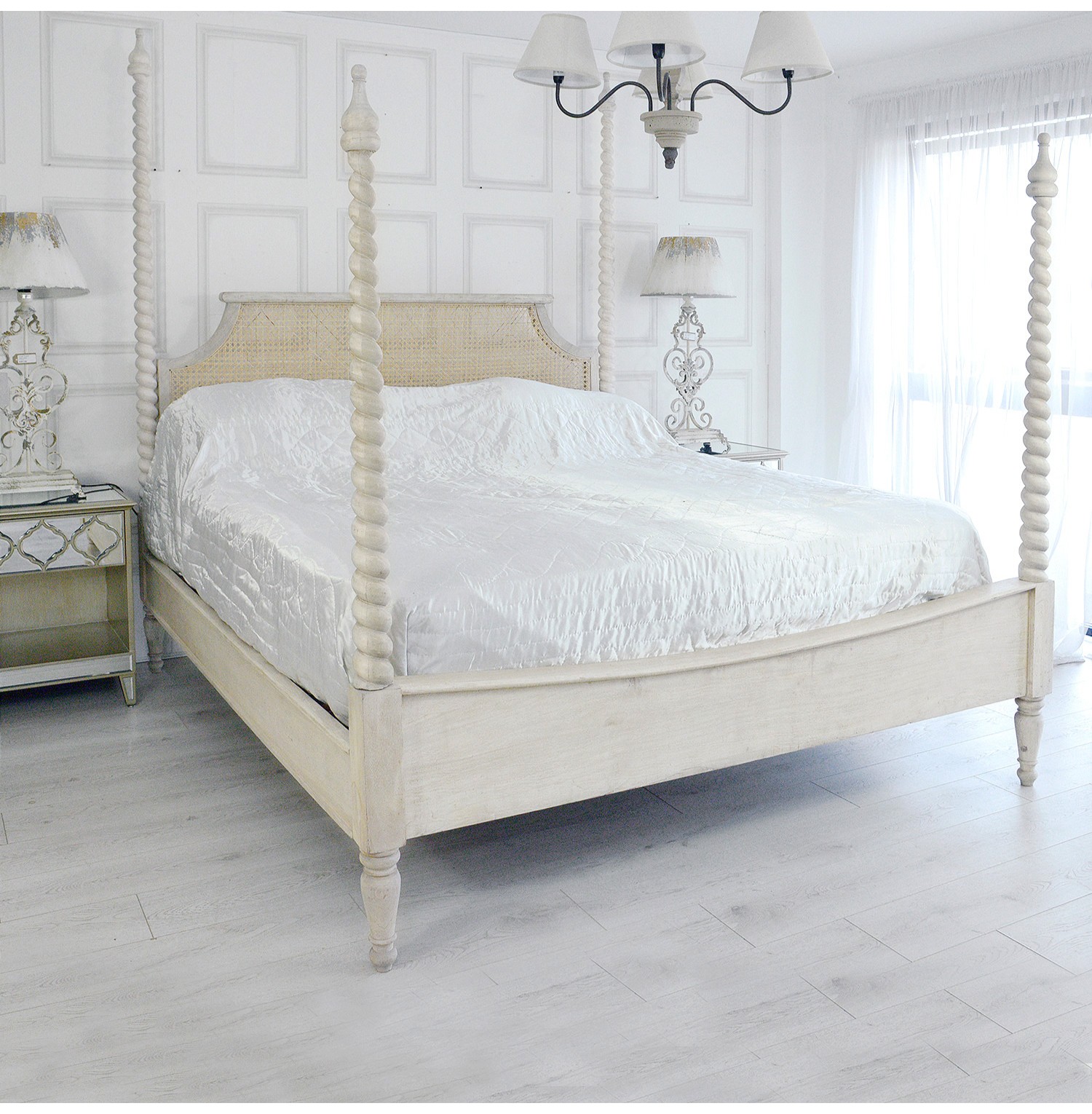 Francais Grande Rattan 4 Poster Bed (5ft/6ft) Nicky Cornell