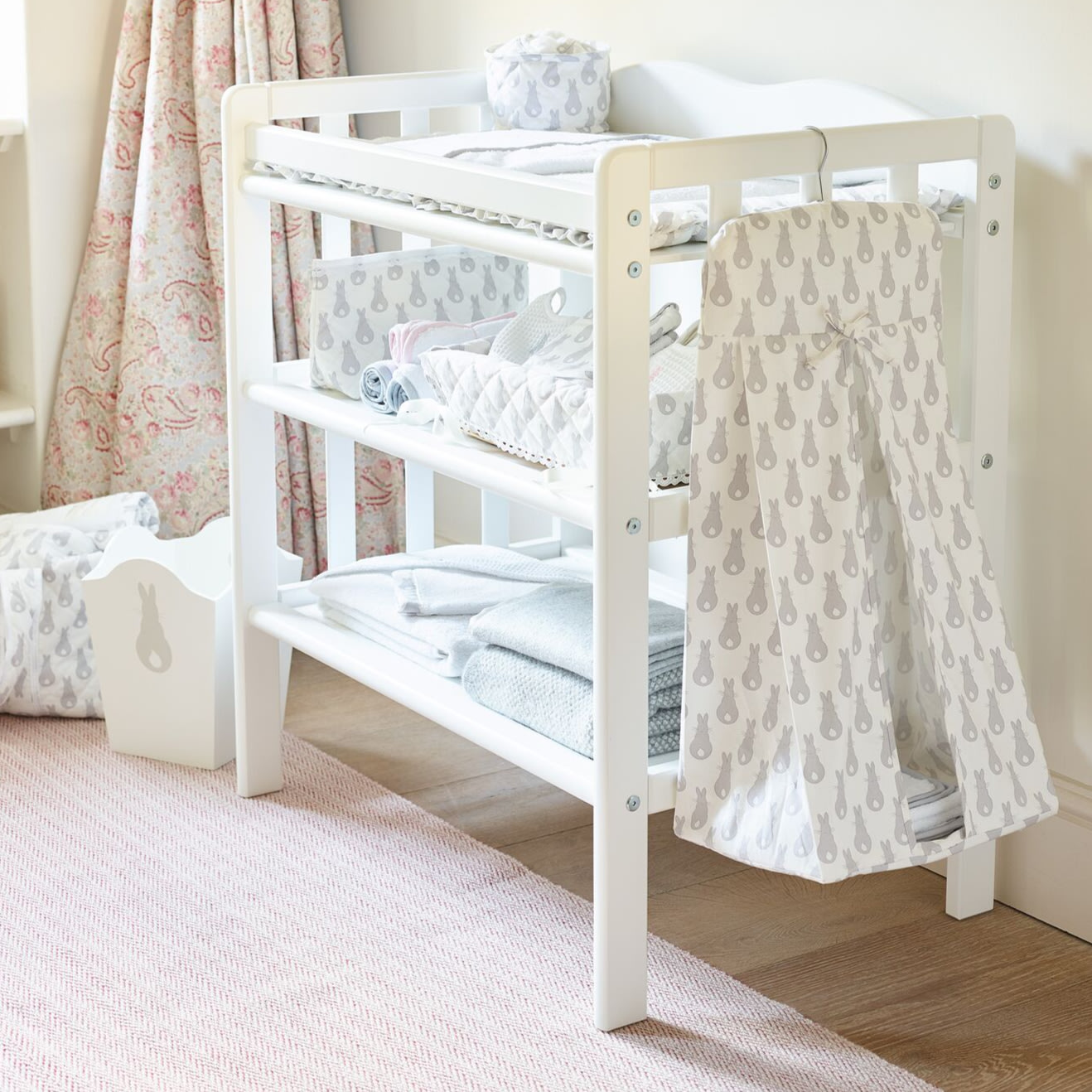 Changing Table White