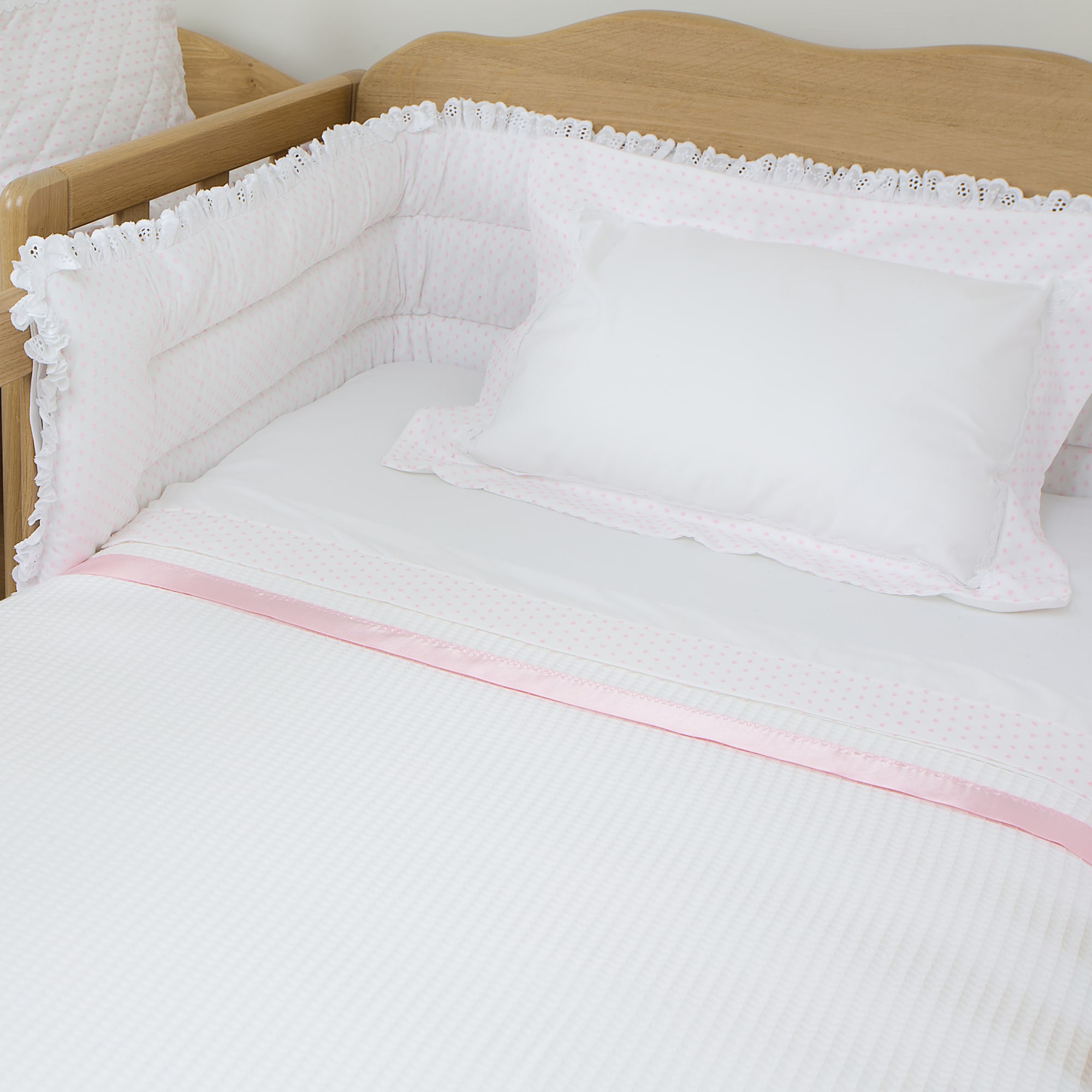 Cot Bumper Spot Voile White