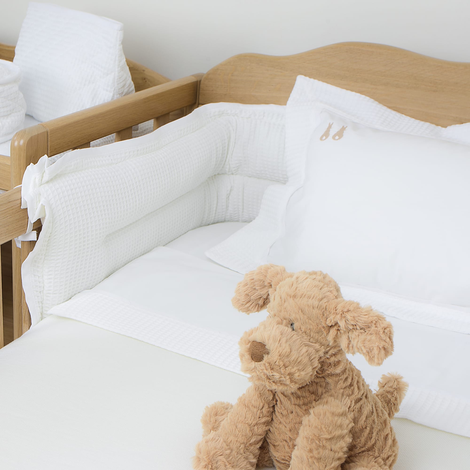 Cot Bumper Waffle Blue Trim