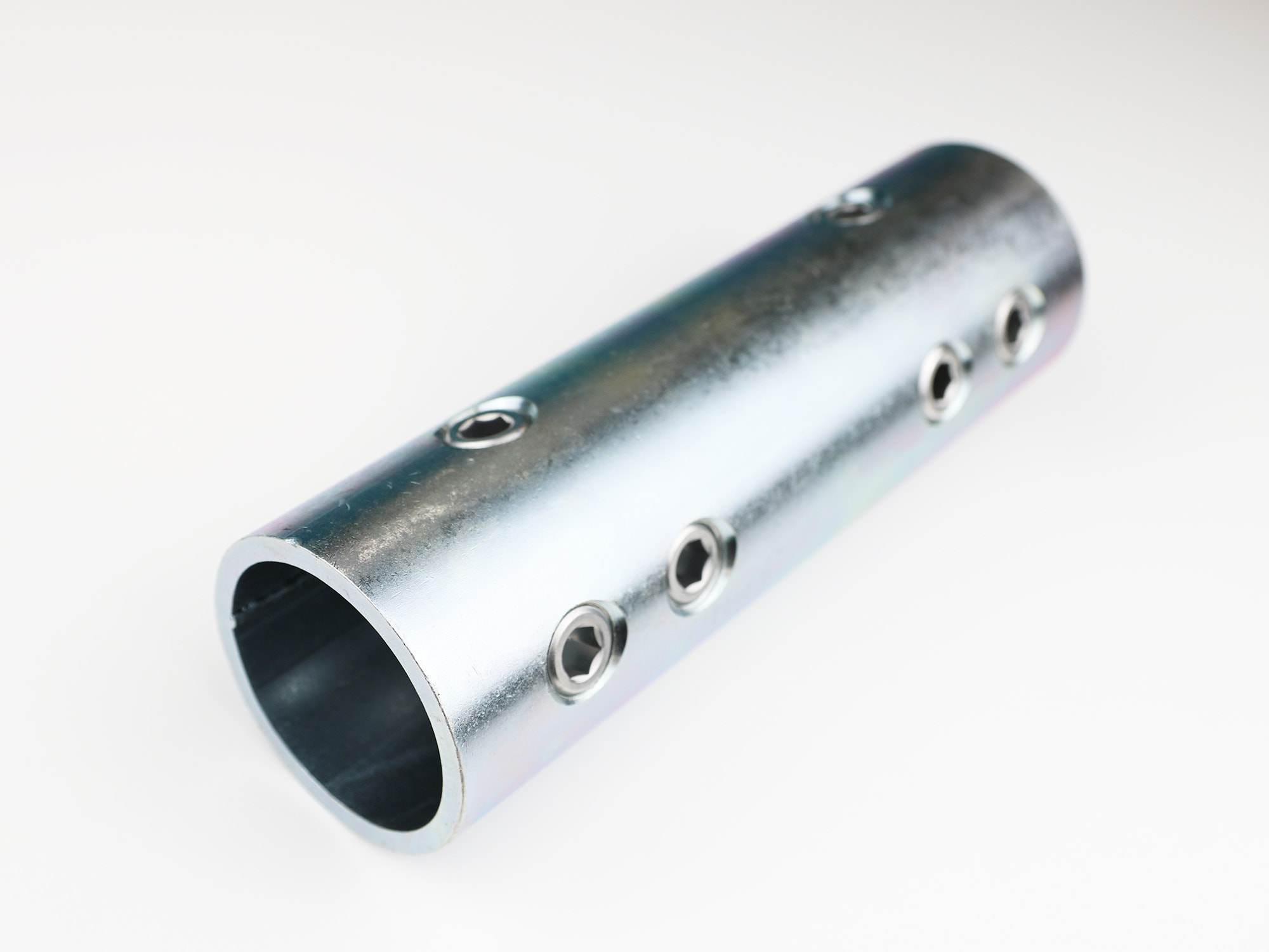 Doughty T25108 Pipe Joiner 48mm External Tube +Grub Screws Zinc