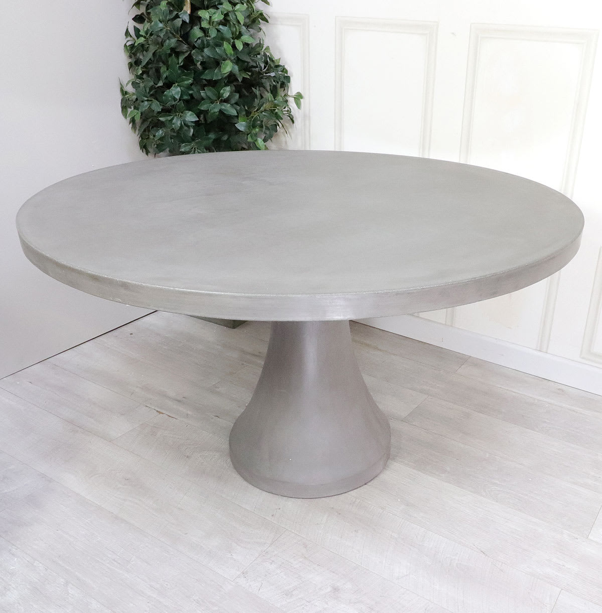 Round Concrete Modern Dining Table Nicky Cornell