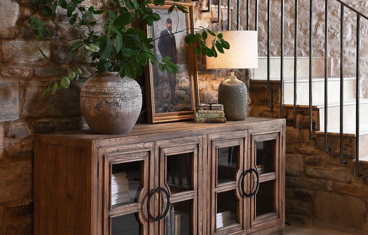 Coach House Lighting, everything from table lamps to chandeliers 