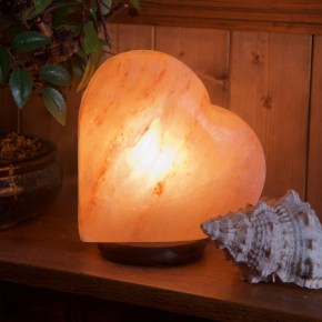 Salt Heart Lamp, Wt Wood Base