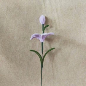Lilac Lily Pipe Cleaner Flower