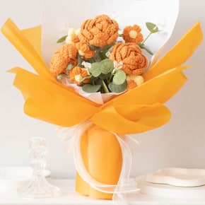 Tea Rose Crochet Flower Bouquet - Orange