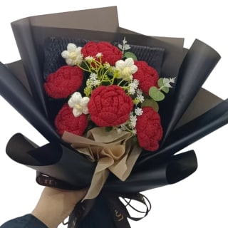 Red Rose Crochet Flower Bouquet