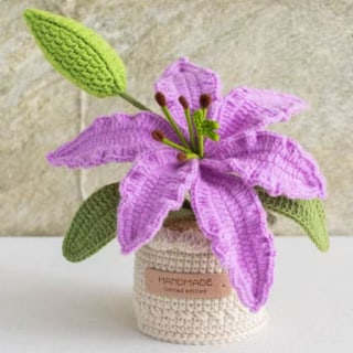 Crochet Lily with Crochet Pot - Purple