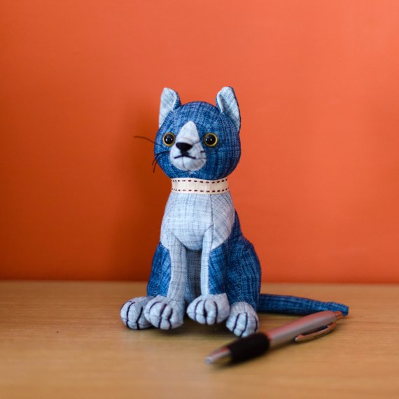 Blue Tabby Cat Junior Paperweight Dora Designs Ltd