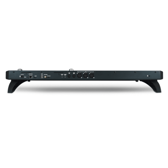 ChamSys 100-730 QuickQ 30 Console, 4 Universe