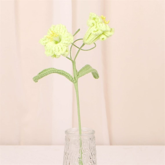 Light Green Daffodil Crochet Flower